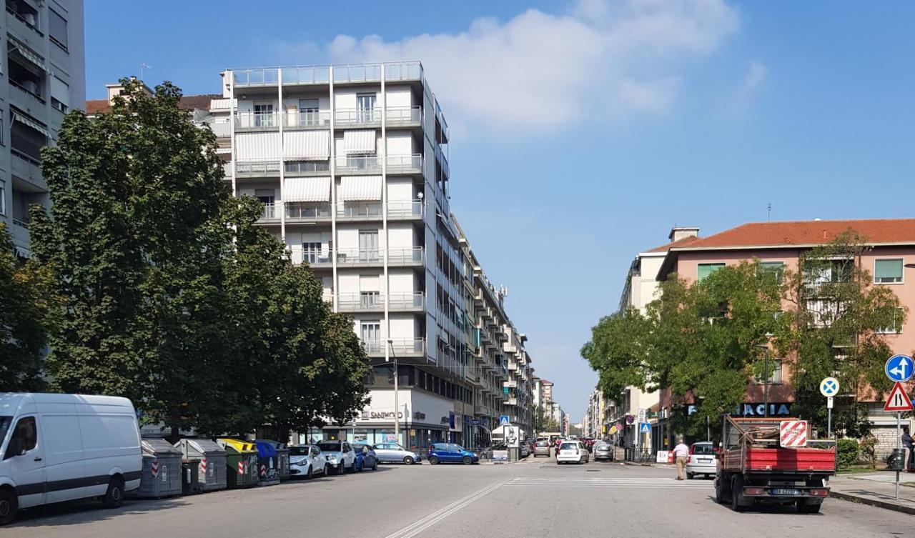 Piazza T. Galimberti - Lingotto Apartment Turin Exterior photo